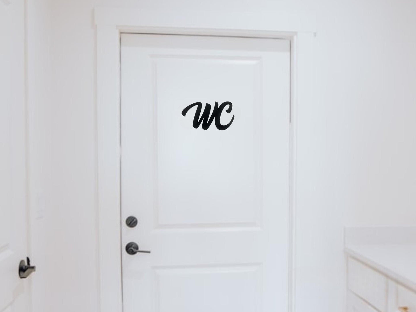 Klebendes WC Türschild als moderne Türdekoration